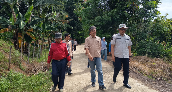 Sekretaris Daerah Kabupaten Sijunjung Hadiri Gotong Royong Partisipatif di Nagari Guguak